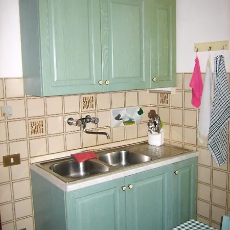 3 Bedrooms With Shared Pool Furnished Garden And Wifi At Daire *