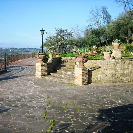 3 Bedrooms With Shared Pool Furnished Garden And Wifi At