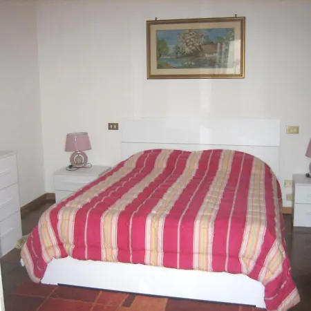 3 Bedrooms With Shared Pool Furnished Garden And Wifi At 아파트