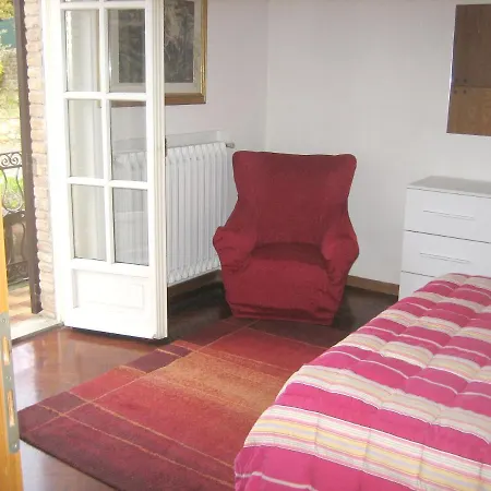 3 Bedrooms With Shared Pool Furnished Garden And Wifi At 토르지아노